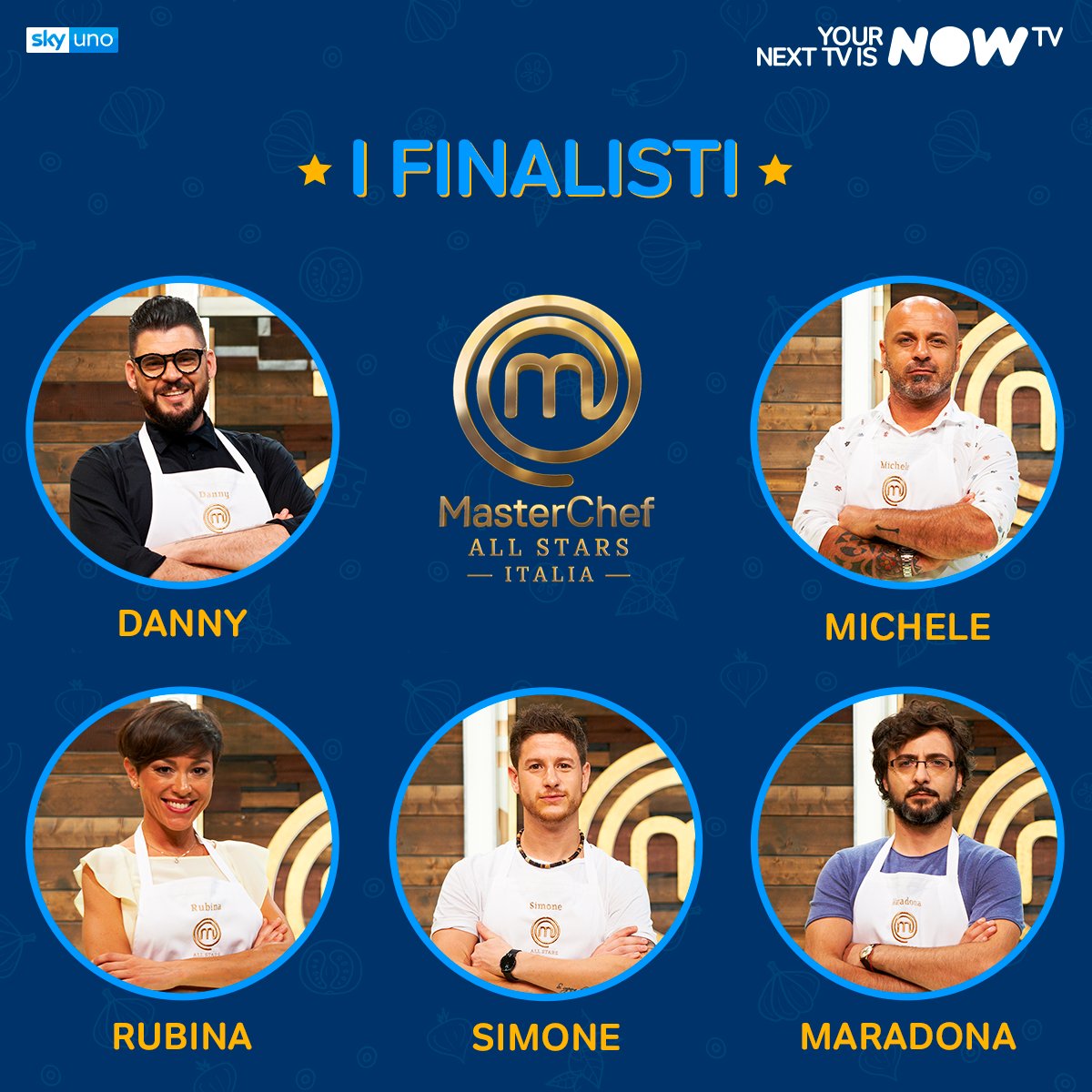 NOWTV_It's tweet photo. Coltelli affilati e fornelli caldi: tutto pronto per la sfida finale!🔪
Chi sarà il vincitore? 🔥
L’ultima puntata di #MasterChefAllStarsIT è in streaming questa sera su NOW TV alle 21.15.
#DannyDAnnibale #MicheleCannistraro #RubinaRovini #SimoneFinetti #YoussefMaradona https://t.co/YVJBD0PQy8