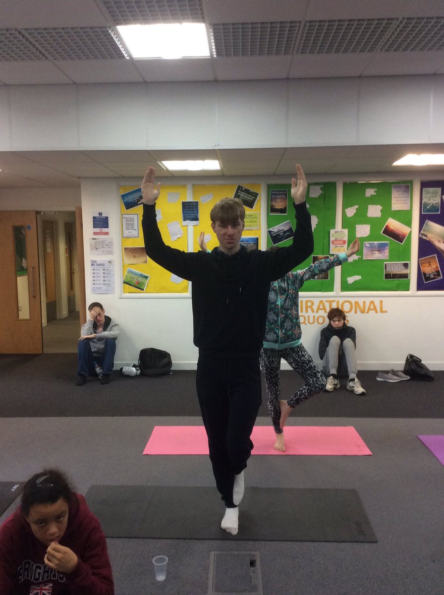SEND_TA_chloe's tweet photo. Yoga makes thursdays better with Supported Studies at Harlow College! Our SEND learners are practising their controlled breathing and stretching 🙆‍♀️ 🧘‍♂️ #SupportedStudies #yoga #SEND #ilovemyjob https://t.co/csLO8eMPFT