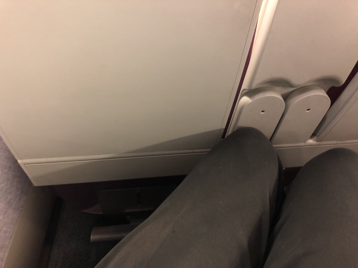 sphd__K's tweet photo. Et voilà, la sncf qui déteste les grands... On n'en parle pas assez ! https://t.co/xzLkKArsW4