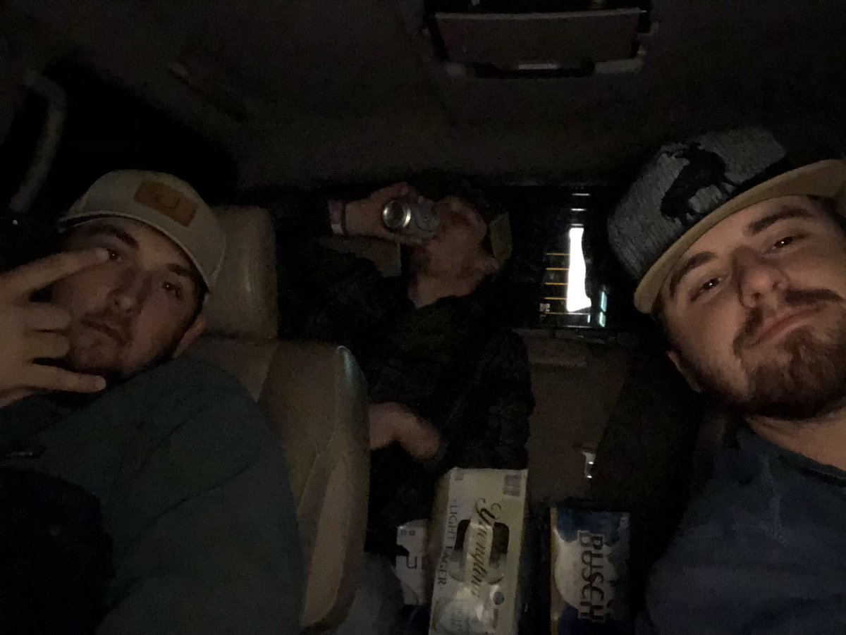 spiers_brandon's tweet photo. #sleepwhenweredead starts tonight https://t.co/kMWg1CVN0O