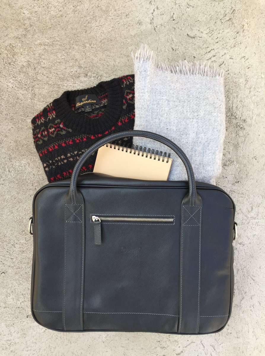 DannyPstyle's tweet photo. Did you know that you can also buy your favorite messenger in Saffiano leather? This bag will last decades! https://t.co/Je0rkOdYXT