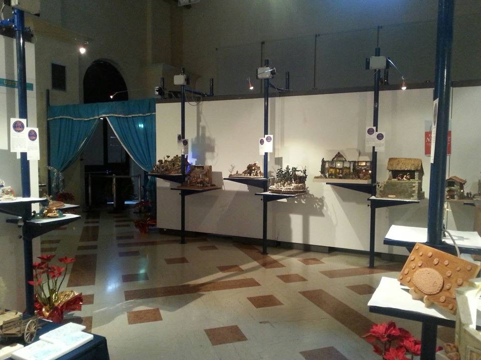 aiapvr's tweet photo. Continua ancora fino al 13 gennaio la mostra del presepio in Sala Birolli a Verona. 26 diorami 50 presepi aperti. Già molte migliaia di visitatori hanno ammirato le opere esposte. Non mancare. #presepi #diorami #Verona #AIAP #navidad https://t.co/re8gQgbuuI https://t.co/tNKeJNlqcV