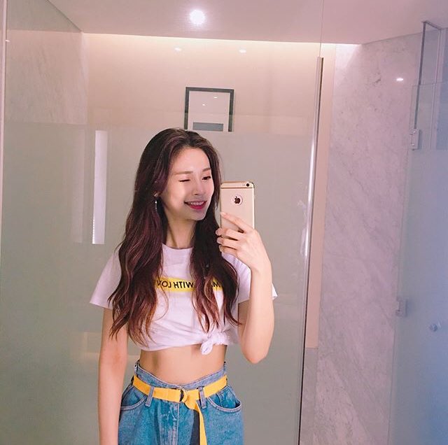idolsinyelllow's tweet photo. Yehin 🌼 H.U.B
#HappyYehinDay https://t.co/fIE1sJvtD4