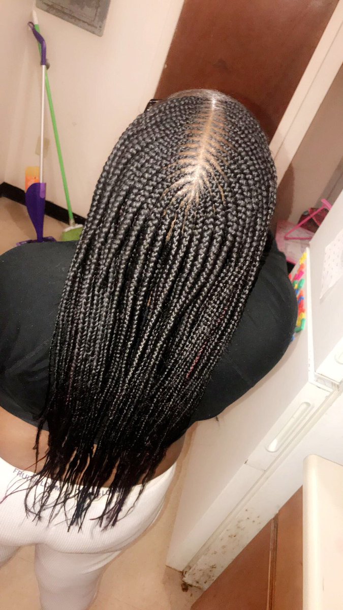 RanStylz's tweet image. 2 layer tribal braids 
Call/ text 229-942-1234 
#protectivestyles #tribalbraids #layerbraids #naturalhair #senegalesetwists #havanatwist #marleytwists #goddessfauxlocs #naturalhairstyles #goddesslocs #bohemianlocs #messylocs #gypsylocs #marleyhair #middlegahairstylist #fvsu