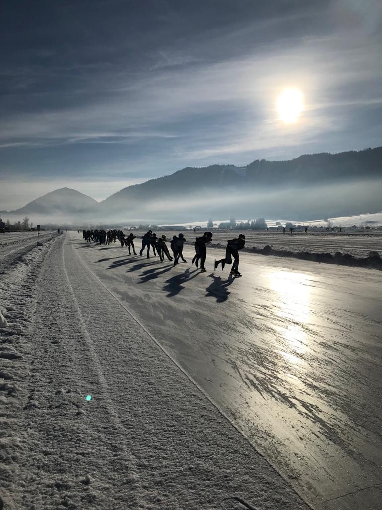 Bijna..<a href="/WeissenseeNL/">AEW</a> 🙏⛸️ #A6