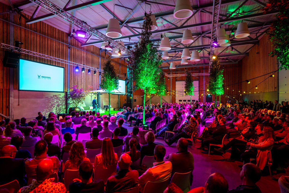 meesterindetuin's tweet image. Onze manier van inspireren. Van Meesters voor Meesters in de tuin. #enditispashetbegin #meestersindetuin #onderscheiden