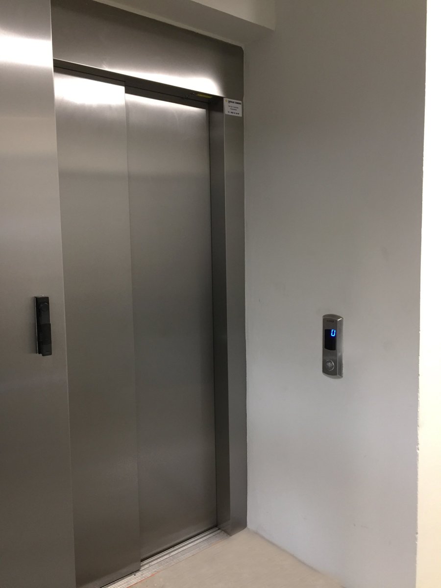 DopplerSA's tweet photo. Find DOPPLER lifts in every corner of the earth! 

This week's project will travel us in Le Port, which is in the northwest corner of the island of Réunion. A Hydro HAI lift of 630 kg,0.63 m/s, 2 stops, 4050 mm was installed at Intersport. 

#DOPPLER_SA #ElevatingYourWorld https://t.co/L9VGRK5JFa