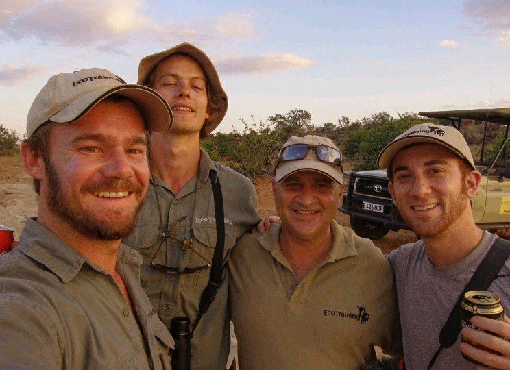 DauntlessDestin's tweet photo. End of another amazing productive day... It's beer o'clock in #Mashatu
#EcoTraining @Drewbinsky 
#ThrowbackThursday #Bushlife #Botswana #MediaTrips https://t.co/MvHUpIZxqe