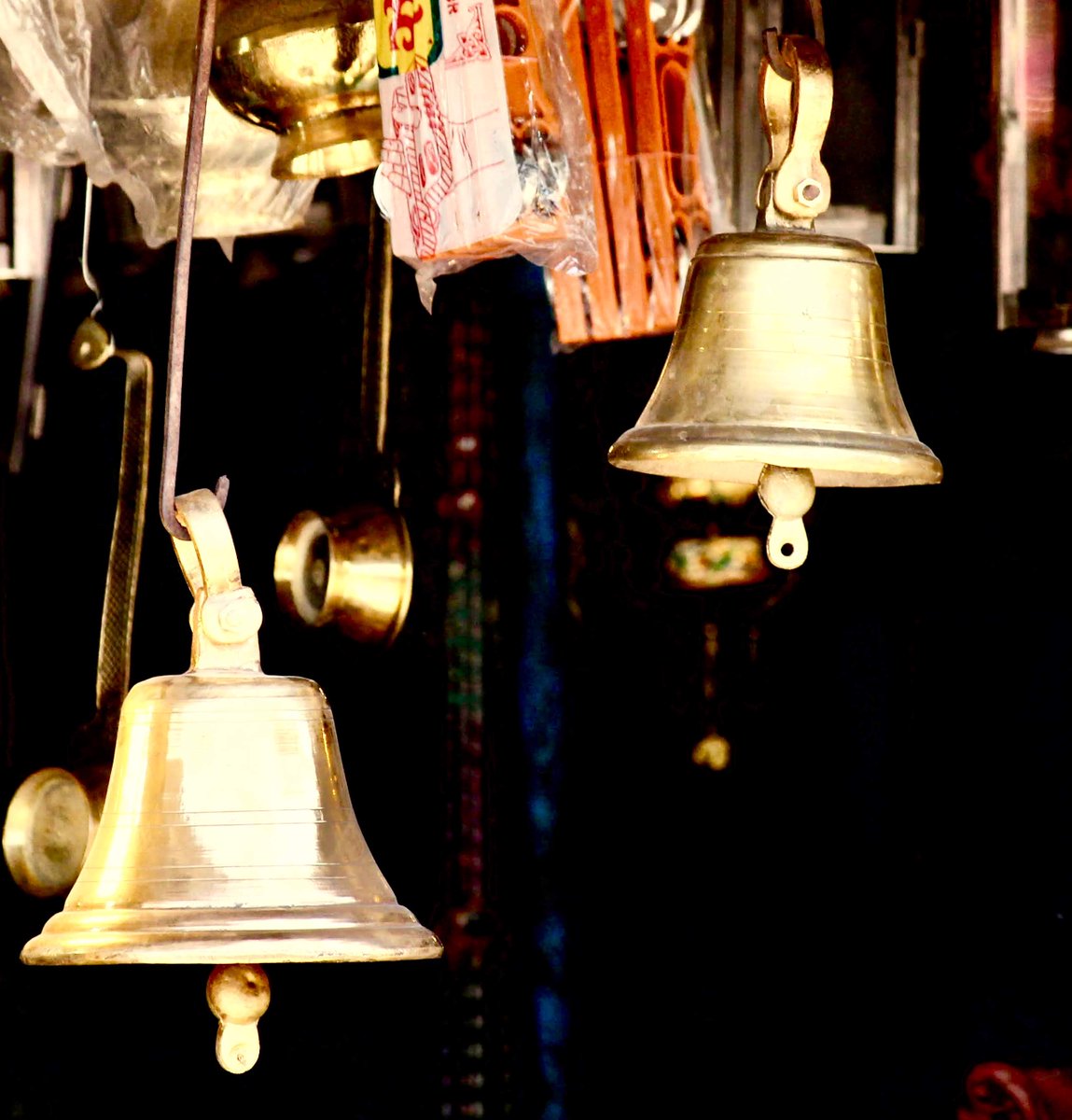 VoyagePandas's tweet photo. Quiet friend, who has come so far, feel how your breathing makes more space around you. Let this darkness be a bell tower and you the bell. As you ring, what batters you becomes your strength
@TravelTear
#voyagepandas #travellove #travelpandas #travelfreak #travelTear #TLPicks https://t.co/sjcDsQvHAP