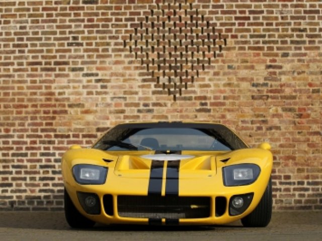 ClassicMotorSal's tweet photo. 1965 #Ford #GT40 #RMDbvba @ClassicMotorSal #ThursdayThoughts #ThursdayMotivation Read more: https://t.co/MiPovcdLWz https://t.co/KMZXMajQ6p