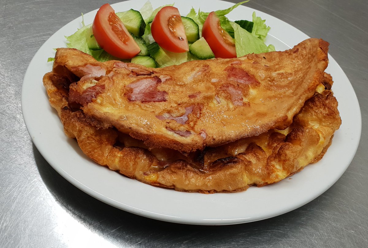 BrunchAndBrew's tweet photo. Start your day off right with one our yummy fluffy bacon omelettes! 
#Omelette #Breakfast #Brunch #Hornbeampark #Harrogate #Cafe #Yum #Nom #Instafood #Fresheggs https://t.co/6J6MPe6Vm8