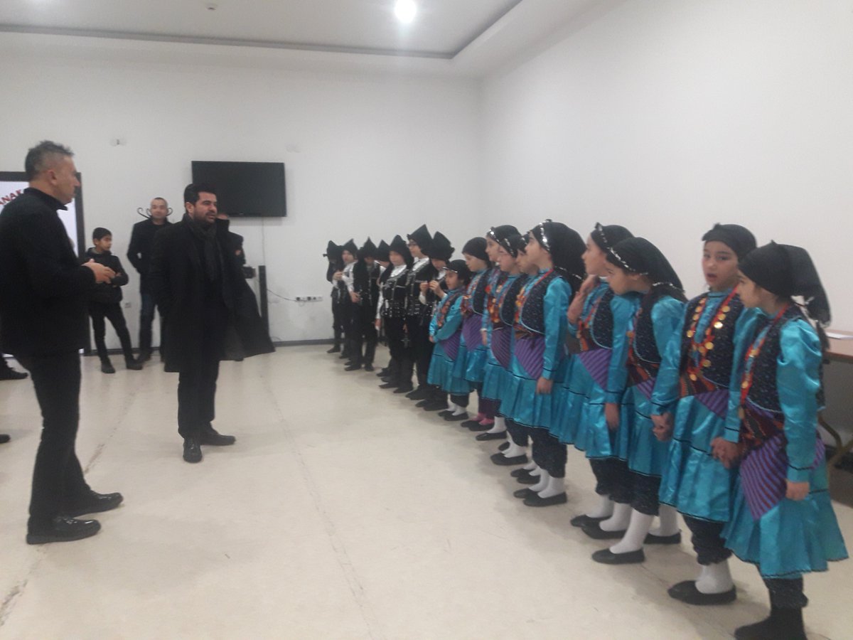 HALK OYUNLARI KULÜBÜ MİNİKLER EKİBİ - YARIM ELMA TÜRK HALK MÜZİĞİ YARIŞMASI İÇİN HAZIRLANIYOR...@keciorenkedem