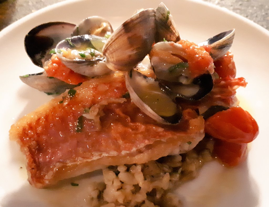 MichelinGuideUK's tweet photo. Wonderfully fresh red mullet with juicy clams and freekeh @popolo_EC2 #Shoreditch #London #BibGourmand https://t.co/55sGEt1Ac0