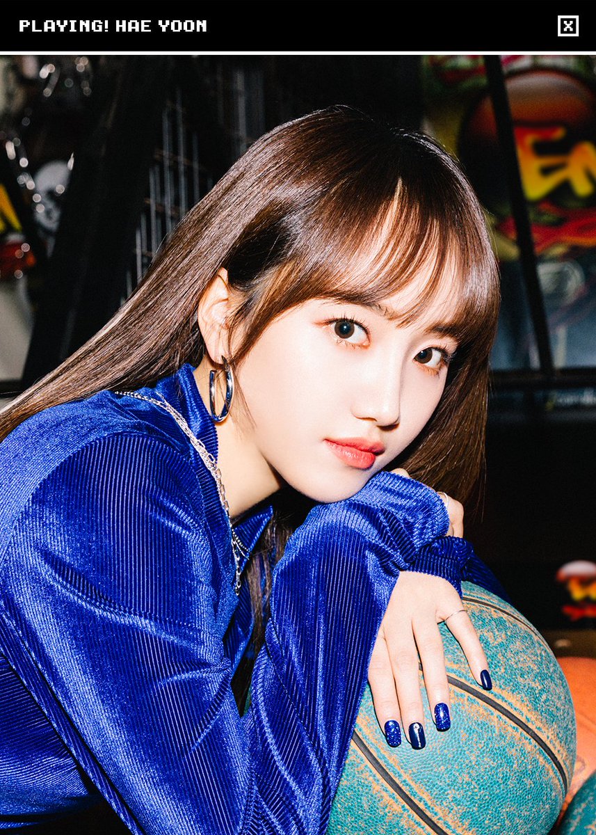 yabukiboss's tweet photo. i love: HER !! https://t.co/sY8hrJiYwm