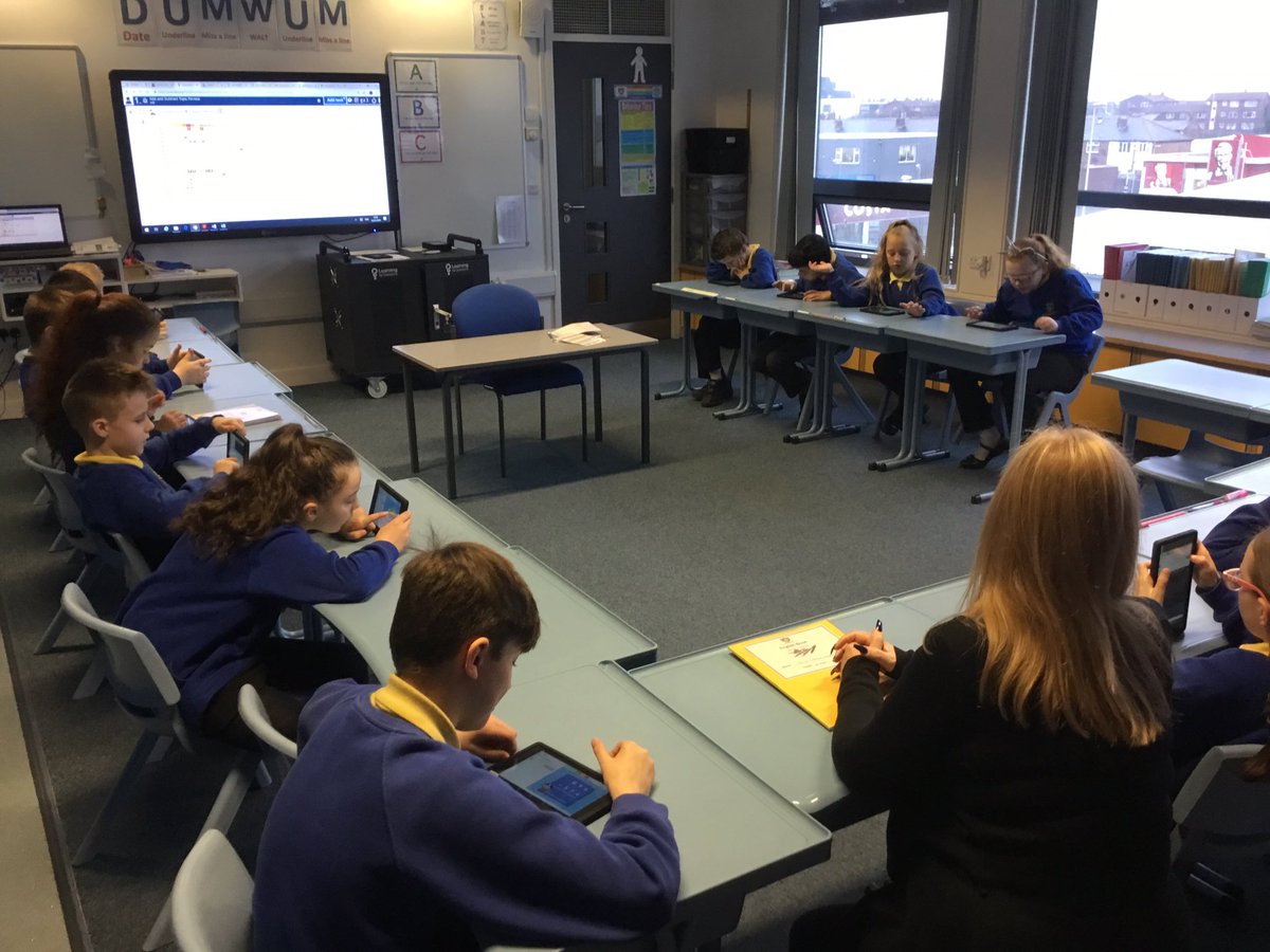 devonshireblack's tweet image. @LbQorg And were off! Day one of trialling Learning by Questions, great so far 👍 #improvingmaths