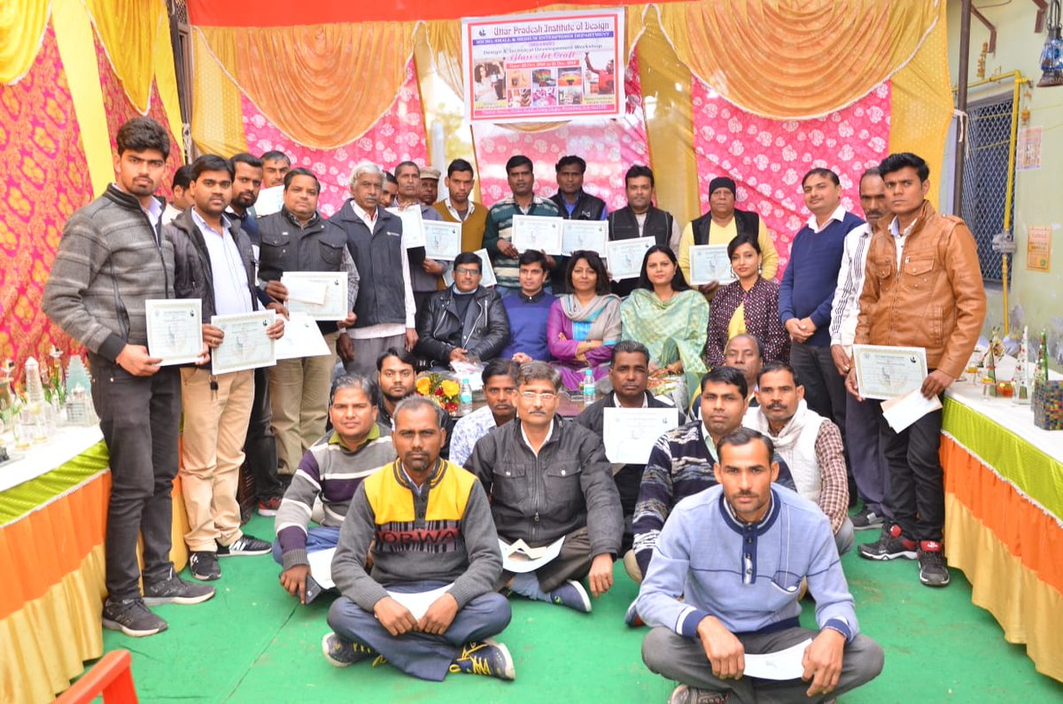 upmsme's tweet photo. कल दिनाँक 09/01/2019 में जनपद #फ़िरोजाबाद में #UPID चेयरमैन मा0 @kshiprashuklaa जी एवं विभागीय अधिकारियों द्वारा उत्तर प्रदेश इंस्टीट्यूट ऑफ डिज़ाइन ट्रेनिंग के प्रमाण पत्र एवं लाभार्थियों को चेक वितरित किए गए । @sdPachauri1  @DzignInstitute @MeAtulkushwaha https://t.co/eqmU8NExpS