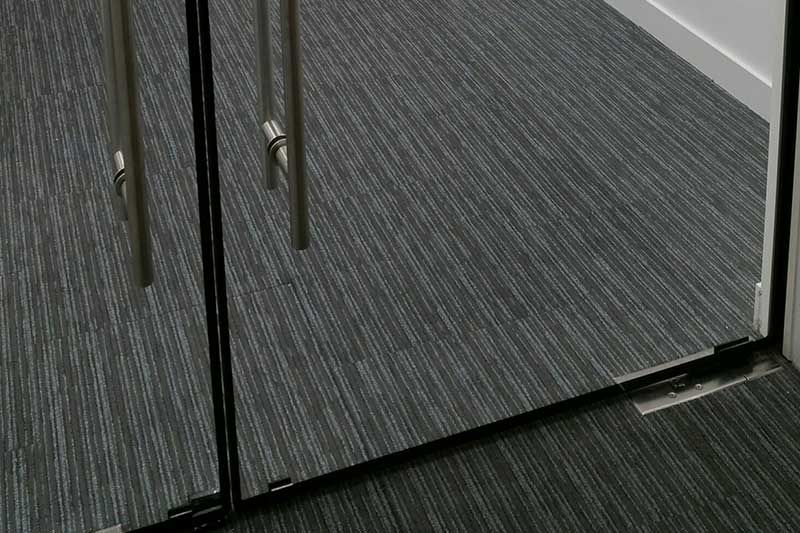 GlasstecSystems's tweet photo. Leading structural glass specialists Glasstec Systems, of Upshire in Essex, offer the Lunax range of elegant all-glass frameless fire-resistant doors. https://t.co/QnIn5l8YZh 
#lunax #firedoors #glazing #structuralglazing #glassdoors https://t.co/9BxrZVNVSM