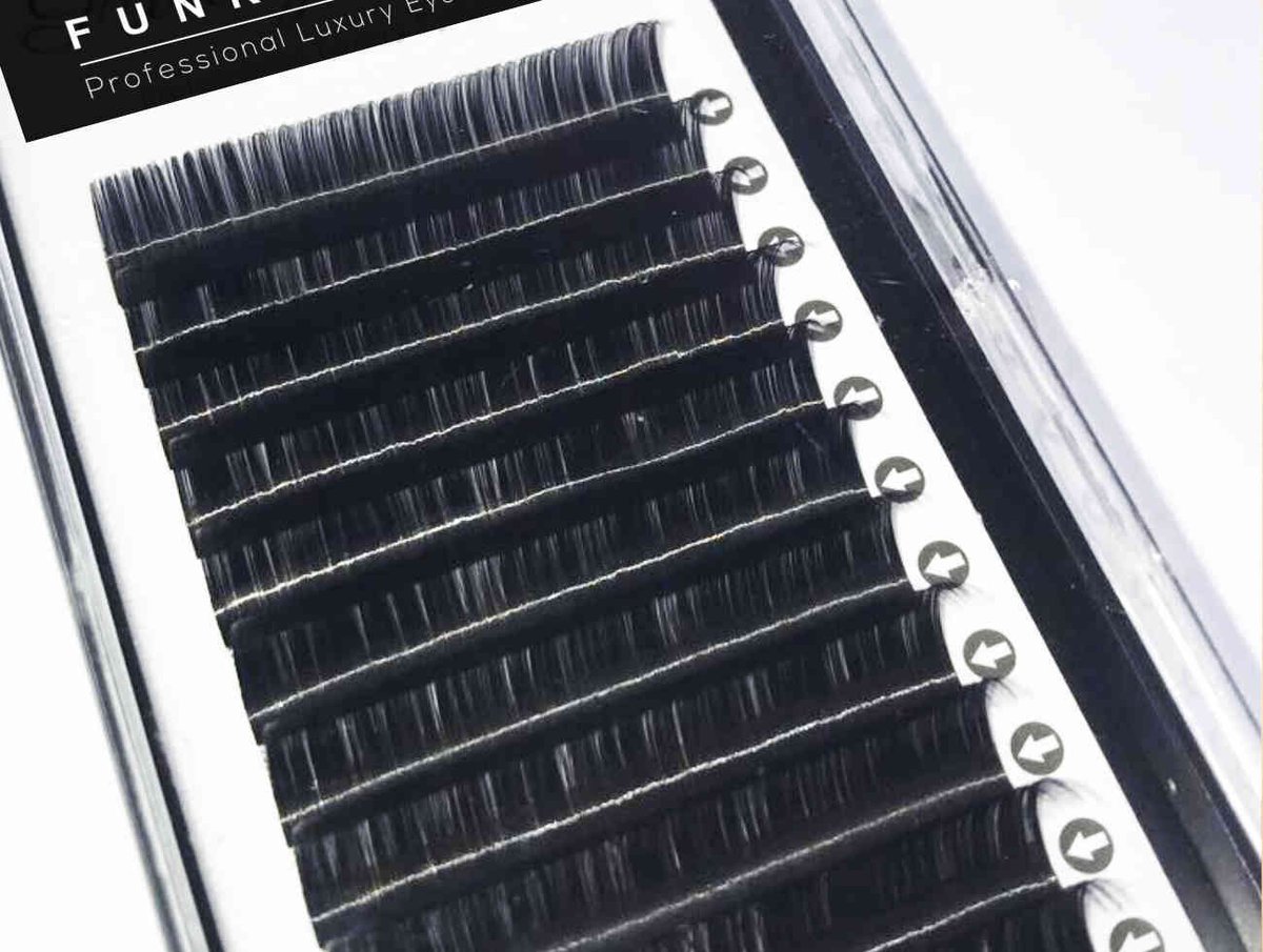 Funky_Lash's tweet photo. ⚠️ 3 FOR 2 ⚠️ 

🖤 Order two trays of our Russian Volume or Classic Lashes &amp; get A TRAY FREE! 🖤 

Hurry, this amazing deal won't be around for long 👀

Shop now: https://t.co/0am5HdwKIu 🖤

#bbloggers #mua #liverpool #crueltyfree #lashes #beauty #FunkyLash https://t.co/UOFAT21Wqw