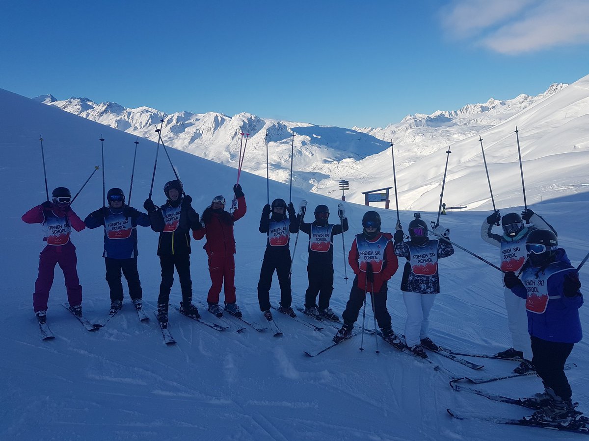 BellshillA's tweet photo. Ain't no mountain high enough! β· each group has made it to the top of the mountain!! #mountainbagging #smashingit https://t.co/zdkmkErpFu