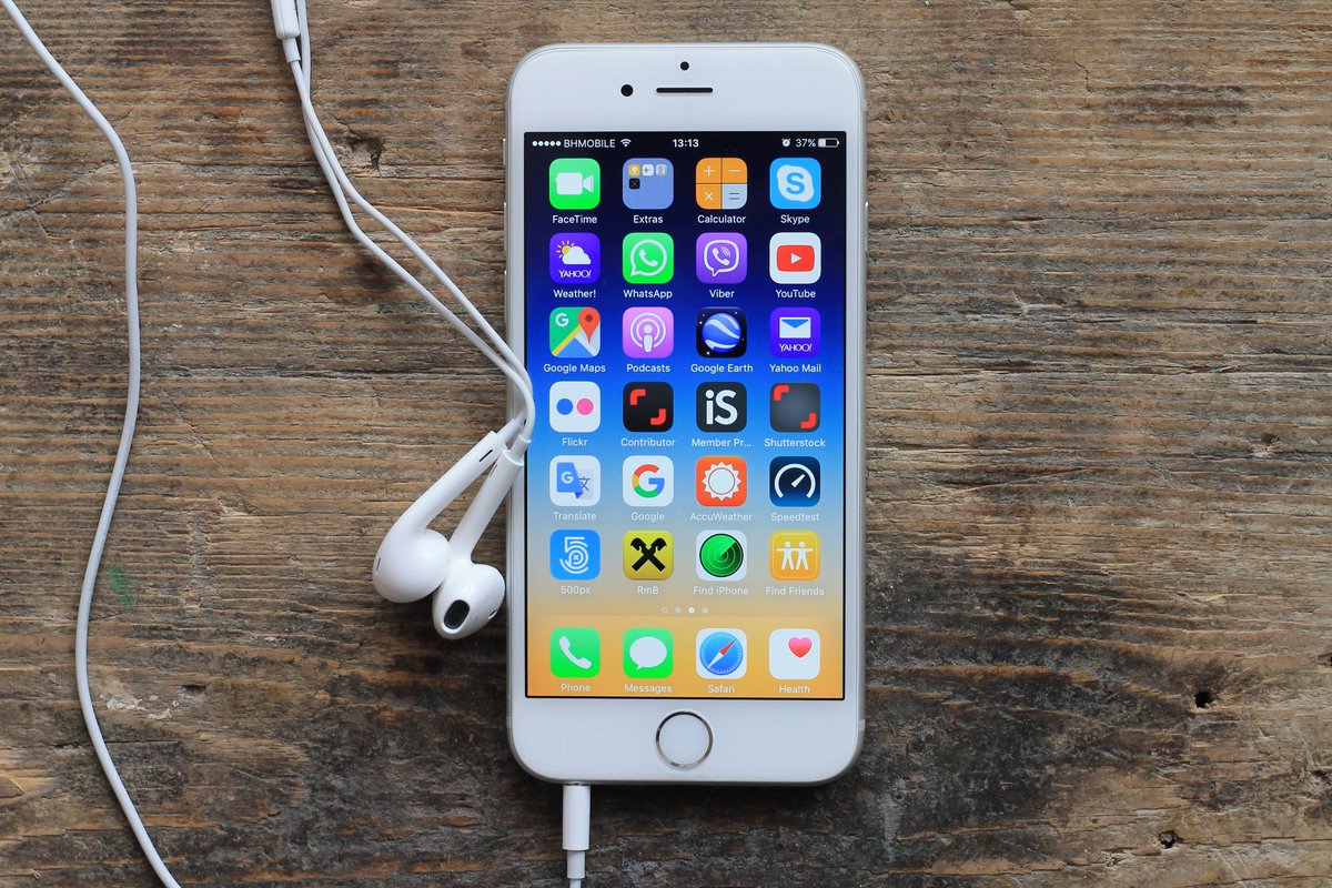 Adnovation1's tweet photo. The Apple App Store has broken another record amount spent in and on apps. New Years Day was the best day for lifestyle and gaming apps. Read More: https://t.co/pahT92Zv40 #apps #appstore https://t.co/IHxrt357Wz