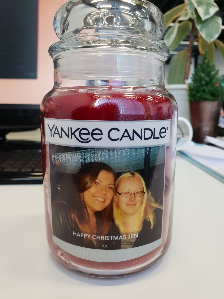 JdSecretBeauty's tweet image. Love my @YankeeCandleEu present from my bestie 😍 such a cute idea! I won&apos;t want to burn this one though! 😂♥🕯☃️🎁 #liverpoolbloggers #yankeecandle #bestie #personalisedgift