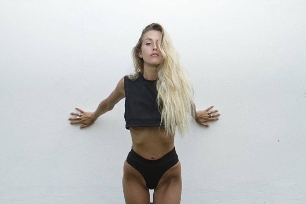 Influencer says she was on a 'tapas and cocaine' diet to stay thin — here's why that's not healthy https://yhoo.it/2Fn8FsG