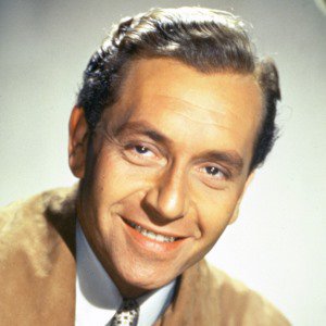 MEHenreid's tweet image. watch @TCM allday #PaulHenreid @WarnerBrosEnt @BenMank77 @GlamAmor @artsradio @TCMPR @RiverRun @NextOnTCM @noodleheadprods #TCMchat @leonardmaltin @ScottEyman1 @kellyjkit @tcmfilmfest #TCMParty #TCMFF #TCMFilmFestival @jimsteele2008 @WBHomeEnt @wbpictures #NowPlaying @_BetteDavis