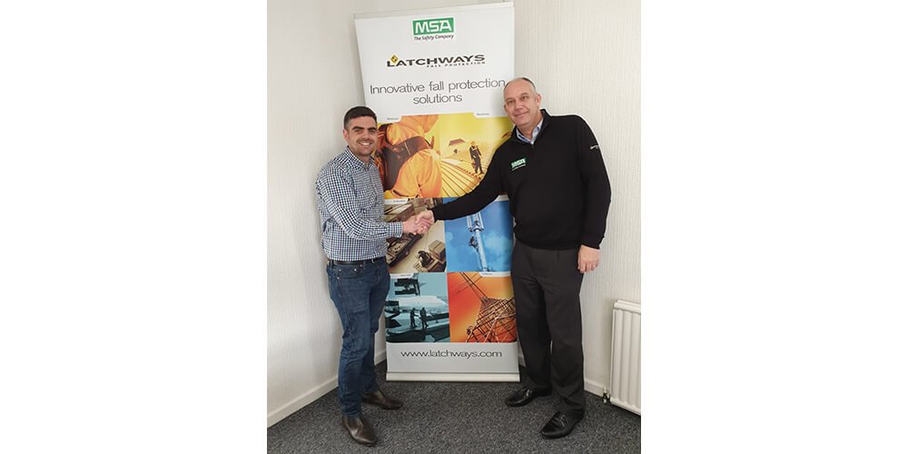 RoofingToday's tweet photo. @AltusSafety, the working at #height solutions provider, has become the latest specialist #fall #protection company to be appointed as a #Registered #Installer by prestigious safety equipment brand, MSA Latchways.  https://t.co/IU34VATQLD https://t.co/eiPoiAkFIk