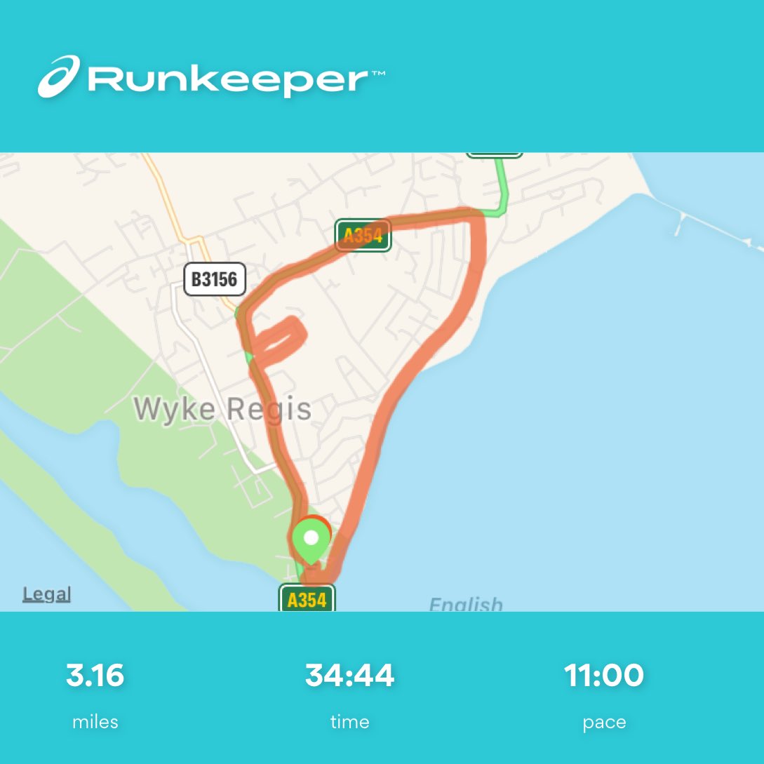 mattmemason9's tweet photo. Week2 of #REDJanuary and this little fat bloke is still going #fatmencanrun #runmattyrun https://t.co/VZLtFejsWT