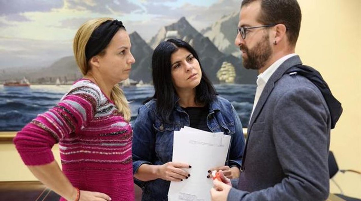 Podemos busca una «marea bolivariana» en Canarias para las elecciones de mayo dlvr.it/QwNdk5 en <a href="/abc_es/">ABC.es</a>