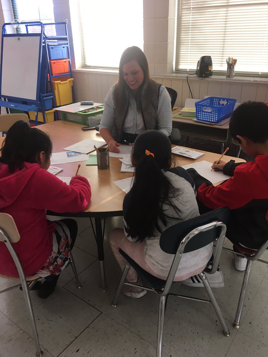 I’m grateful for <a href="/TiffanyMHogan/">Tiffany Hogan</a> and her willingness to help #ELLs become better readers and me a better teacher! @DrJanrichardson <a href="/jcityTNschools/">JohnsonCitySchools</a> #thenextstepforward #guidedreading