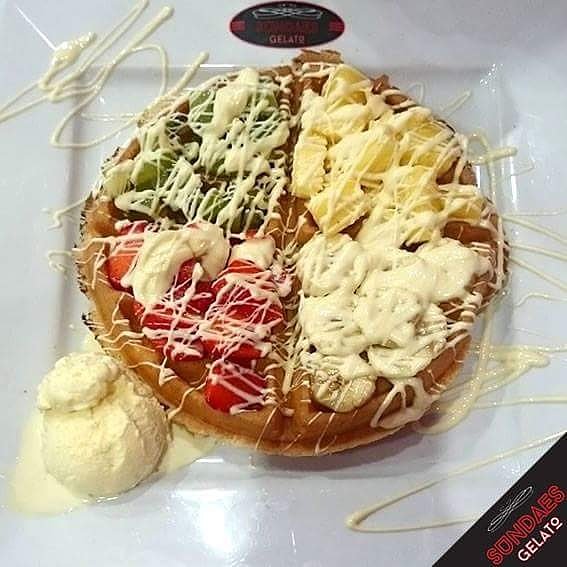 gelato_sundaes's tweet photo. Can't decide on toppings?? Mix them up ๐ #ThursdayFeast https://t.co/uwtTneJ7yN