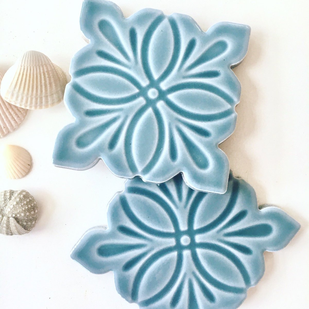 sweep_of_sand's tweet photo. Gorgeous carved ceramic coasters #ceramiccoasterset https://t.co/w5c8rzkDfo https://t.co/DrR9dUFyN1