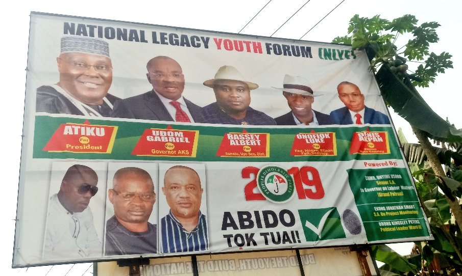 AmazingGraceCO's tweet photo. #Wardtour
Etinan Urban Ward 2 electorates in Etinan LG  Akwa Ibom State rolled out drums to received the Amazing Grace Team of @LukeOnofiok and PDP. The people are fully #UDOMesticated #Atikulated and are ready to vote out bad governance.
@atiku @MrUdomEmmanuel @OfficialPDPNig https://t.co/ZAdEnNv4ca