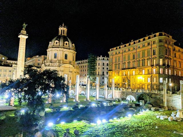 'Foro Romano' - Roma

#photobydperry #romanforum #repostromanticitaly #rome #roma #italy #italia #loves_united_lazio #noidiroma #myrome #europe #europa #discoverglobe #topeuropephoto #architecture #travel #instagood #instatravel #amazing #landscapes #inc… bit.ly/2CcgAFX