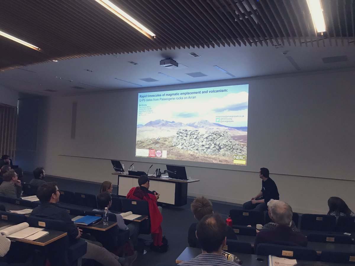 Jess_Pugsley's tweet photo. Great to hear another British Paleogene Igneous Province presentation from @BobGooday at #vmsg2019. ⛰ https://t.co/7oewPXys6L