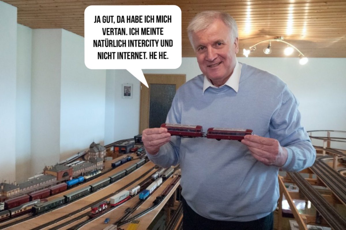 markuswinter74's tweet photo. Da lag wohl eine Verwechslung vor bei #historyhorst                                      #horstseehofer #seehofer #internet https://t.co/n2Q4Gshdtf