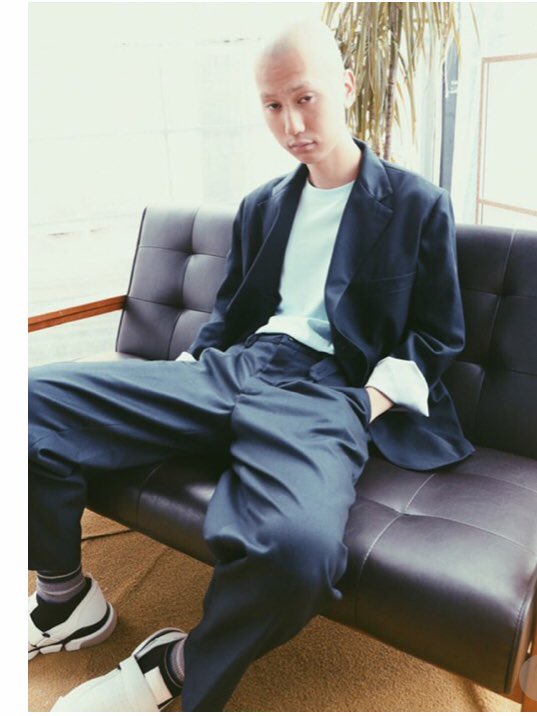 basetempo's tweet photo. 2019HAPPYBAG

13日で発売締め切りと
なりました！

rotates set upは
150センチの方から180センチの方まで
着て頂けるようになっており

優秀なセットアップです✨

↓総合on-line↓
https://t.co/9hABrkk5hS

↓BASEshop 
https://t.co/X3ZBX9Yw59 https://t.co/LOVFfhCmbq