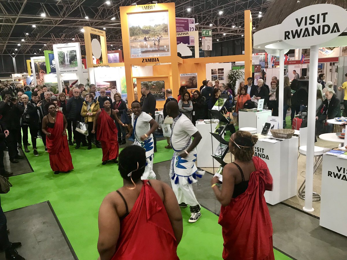 Come to the @visitwanda stand in hall 12 at #Vakantiebeurs tourism exhibition in the #Netherland and enjoy the traditional dance from #Rwanda 🇷🇼