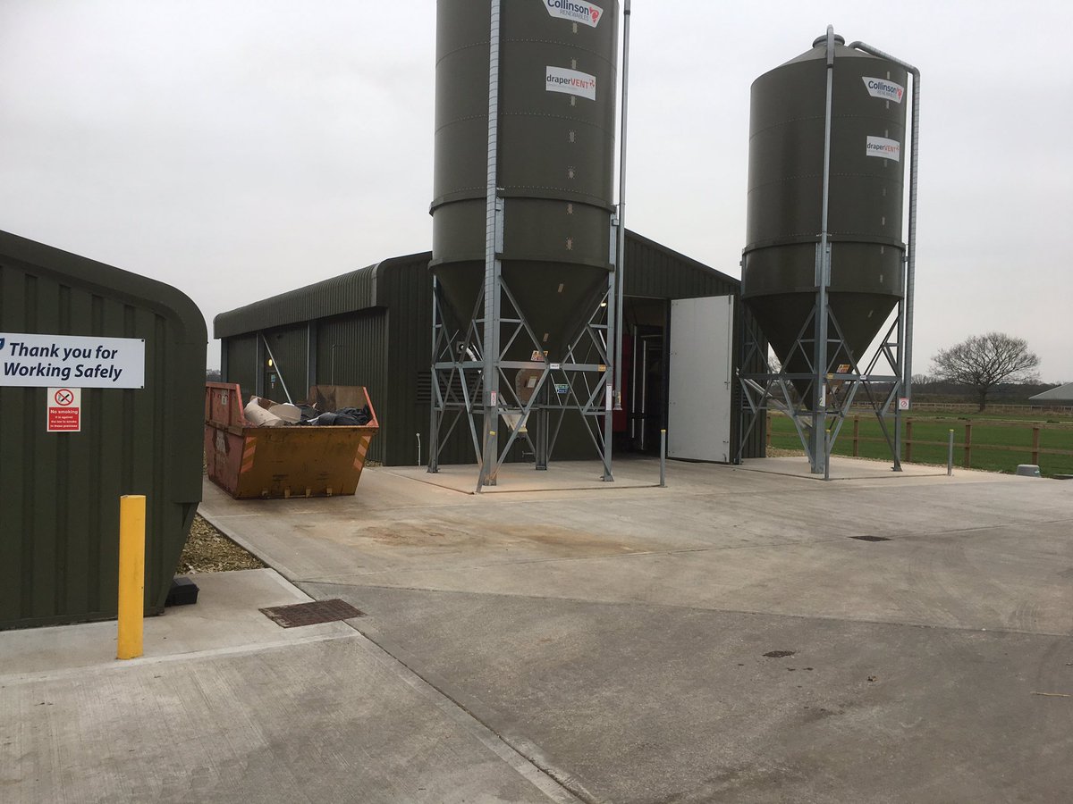 ChilderditchFms's tweet photo. Second stop is one of the biggest broiler farms in the country. 600k birds at any one time. Amazed by the bio security and welfare. @NFUtweets @OpenfieldTM @MoyPark #CerealsDevelopmentProgram https://t.co/sO5IxlHGRF
