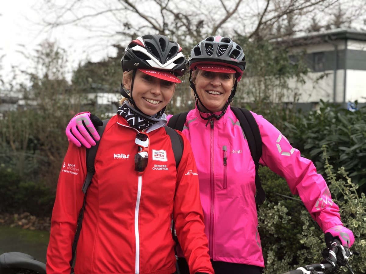 Cyclelaw1's tweet photo. Great to get out for a #lunchtimeloop cycle with fellow CLS partner, @jodigo27 and blow a few cobwebs away. #walkingthetalk https://t.co/R8KZAZkfN6