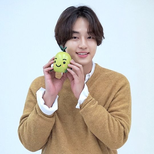 sejonga's tweet photo. 190110 Good People Entertainment’s Charity Promotion - Good Read
#sejonga #YangSeJong #양세종 #ヤンセジョン #梁世宗 https://t.co/XVFKziOVLg
