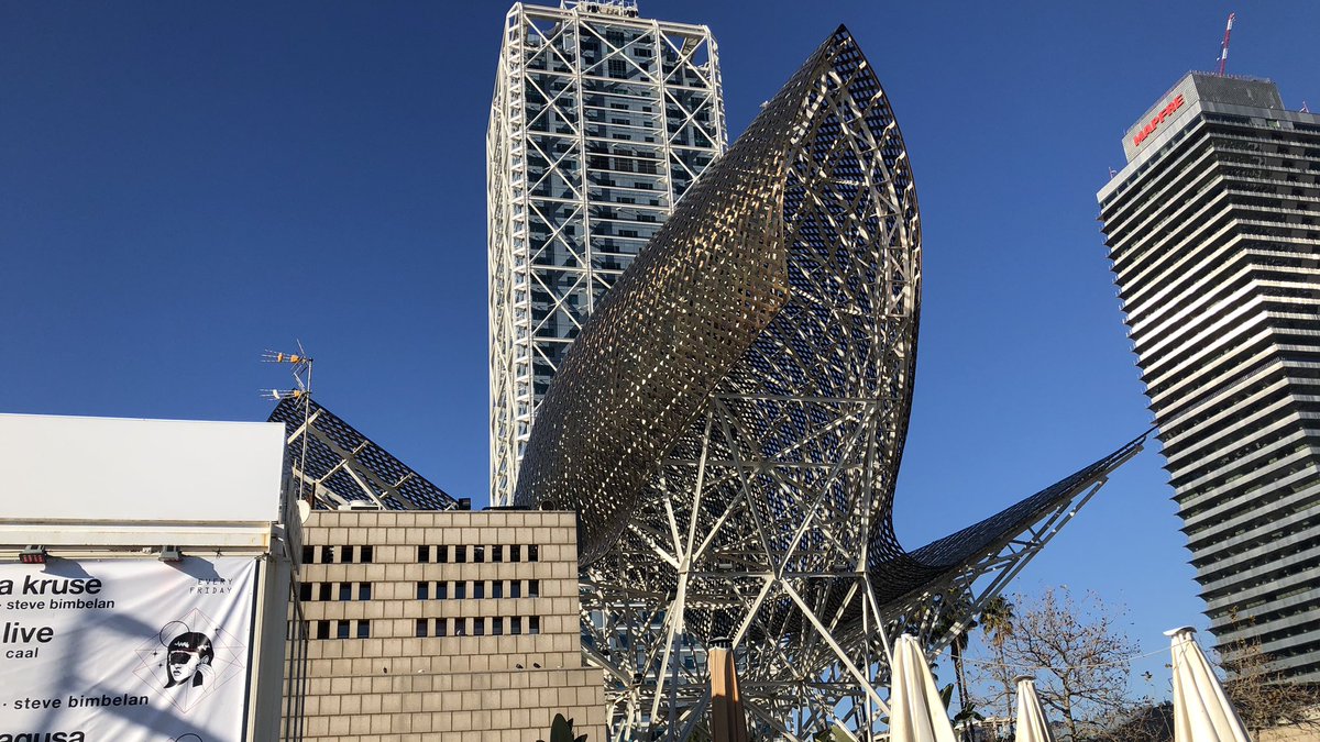 SocialAEC's tweet photo. Peix Olímpic Frank Gehry.  One more bucket list item checked.  Designed by #FrankGehry and virtually modeled by Rick SMITH using #CATIA V3 circa 1991 https://t.co/4lxB4genQ6