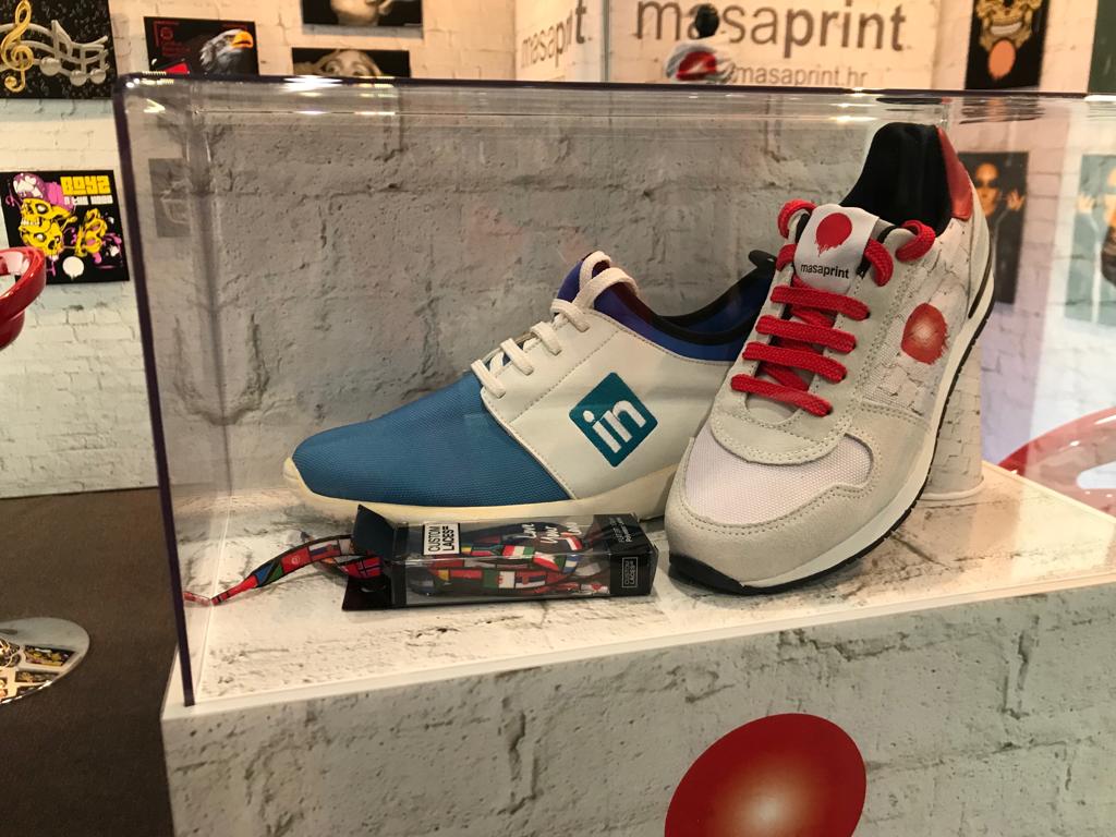 masaprint's tweet photo. Greetings from our booth at #PromoTexExpo 🔴 Make a selfie and win our branded sneakers! 👟🎁🔴
***
#PSIPromoTexExpo #textileindustry #PromoTexExpo2019 #PromoTex #psi2019 #PSI #PSIDüsseldorf #booth13G61 #hall13 #Düsseldorfmesse #PSIhall13 https://t.co/Z7pIPoUI68