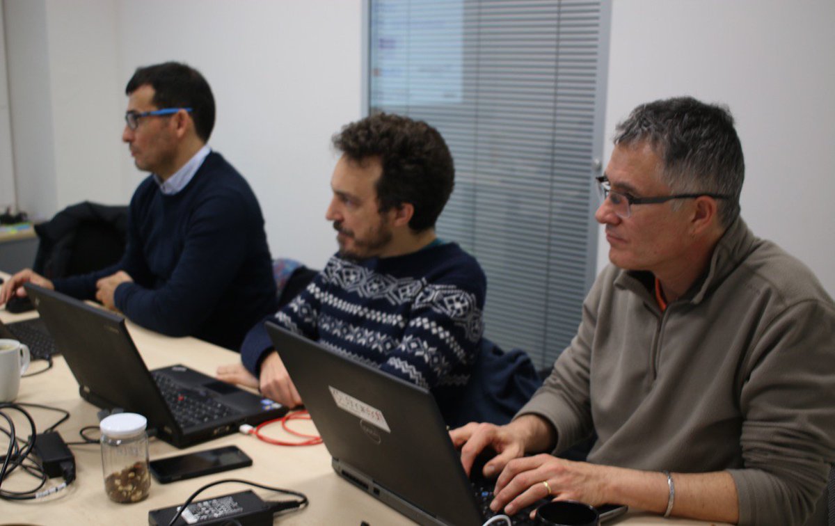 ow2's tweet photo. Thanks @uShareSoft for hosting the @ReachOutH2020 KickOff meeting in #Grenoble. Starting the  beta testing campaign platform for research projects. More: https://t.co/7Z9pS6dQ0P https://t.co/AzVp8pNuKp