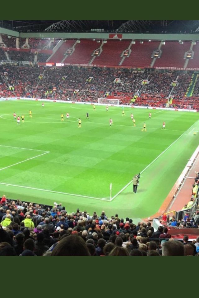 colclough_paul's tweet photo. @DukeOfBenIngham @IanCheeseman United v burton last season....admittedly you weren’t champions https://t.co/Bw157o4mW2