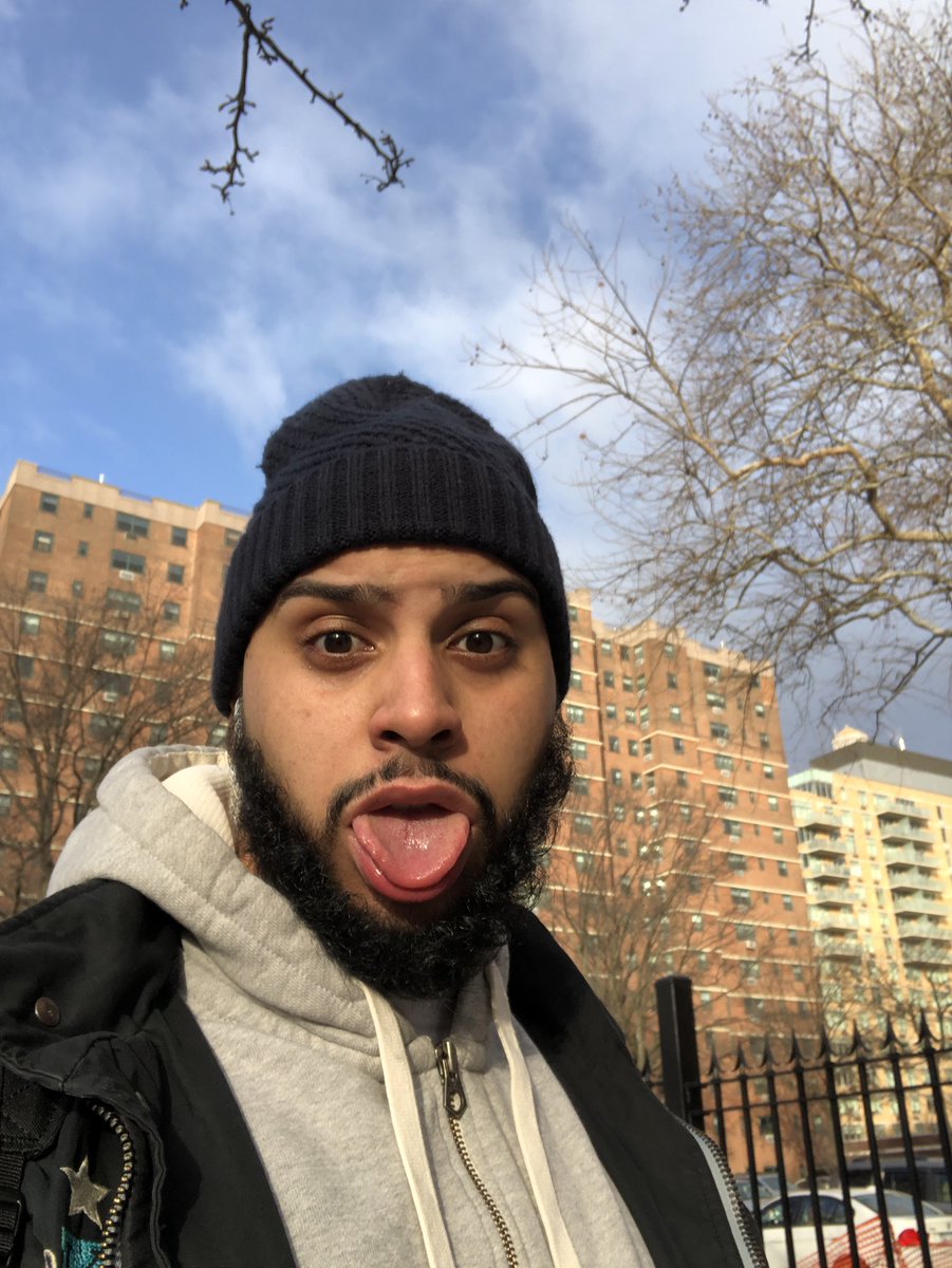 kylediaz21's tweet photo. The got paid face #fizzybubbla https://t.co/CucfB92PzG