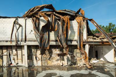 Brand Stella heeft gemeente Nunspeet 60.000 euro gekost: De brand vorig jaar zomer in een opslagloods van fietsenfabrikant Stella heeft de gemeente Nunspeet ruim 60.000 euro gekost. Vanwege de brand werd een speciale projectorganisatie in de benen… dlvr.it/QwNHmn