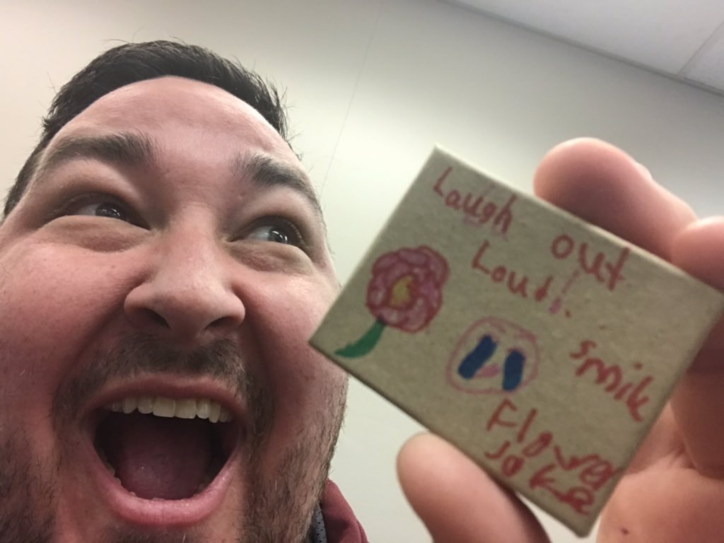 EEEMrGreen's tweet photo. What a great way to start my day.     #PHESPride @eeeaacps https://t.co/Ta5cmFljpJ