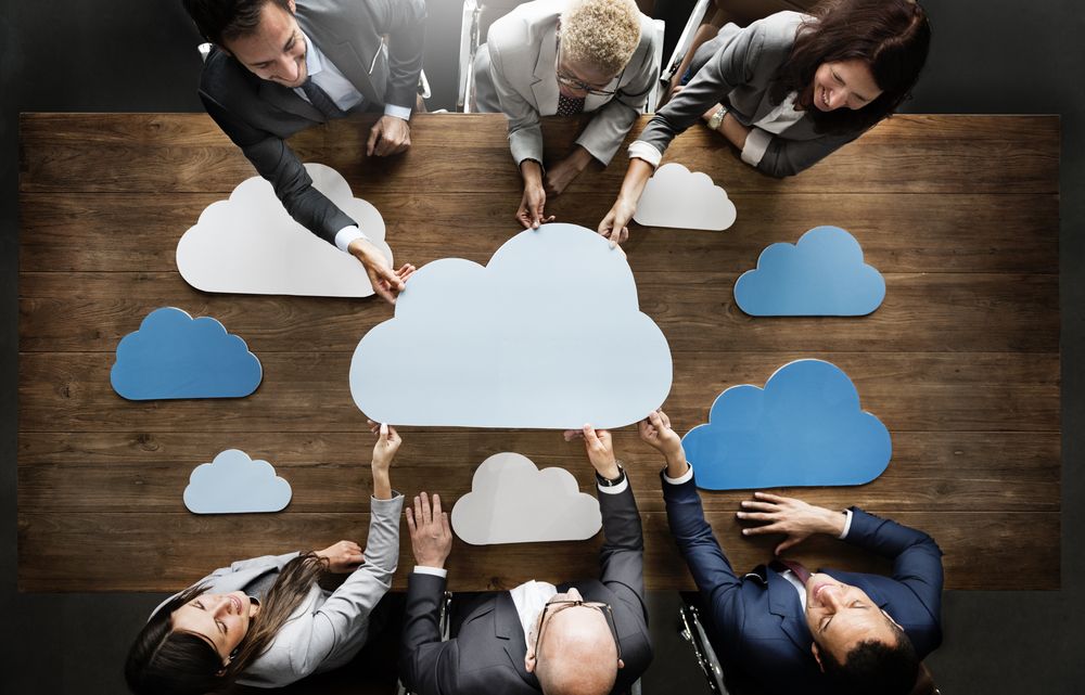 Cloud take-up growing 32% year-on-year buff.ly/2FdOAG9 via <a href="/Cloudpro/">Cloud Consulting Pro</a>
